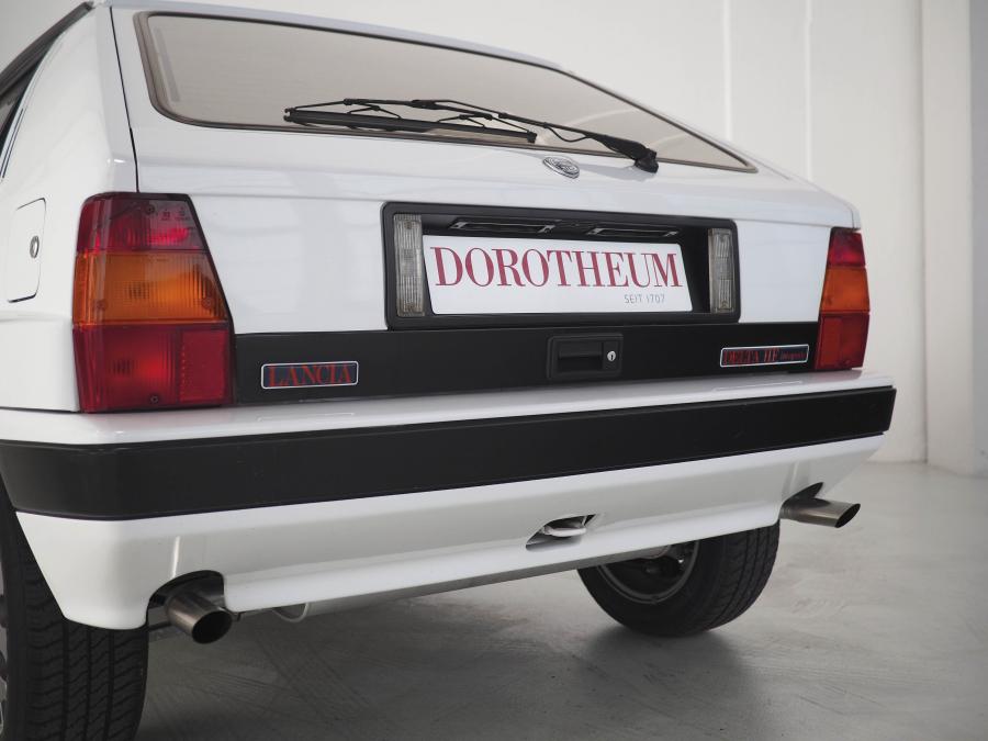 Детали экстерьера Lancia Delta HF Integrale 8V 1988 года  (фото 12 из 12)